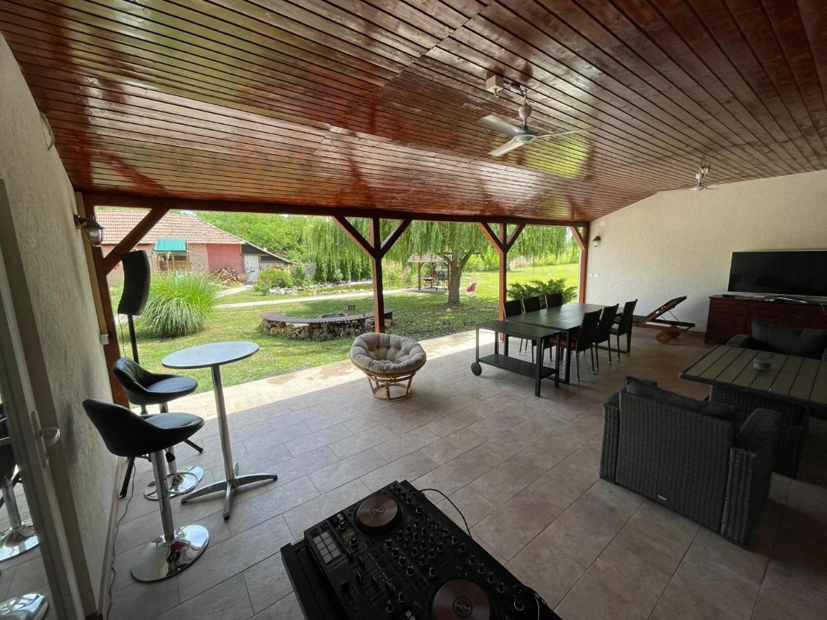Ferienwohnung Battonya House Exterior foto