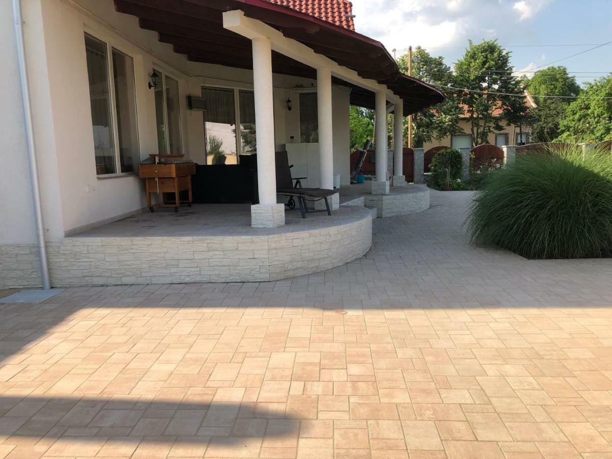 Ferienwohnung Battonya House Exterior foto